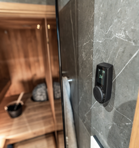 HUUM UKU Blavk in home sauna